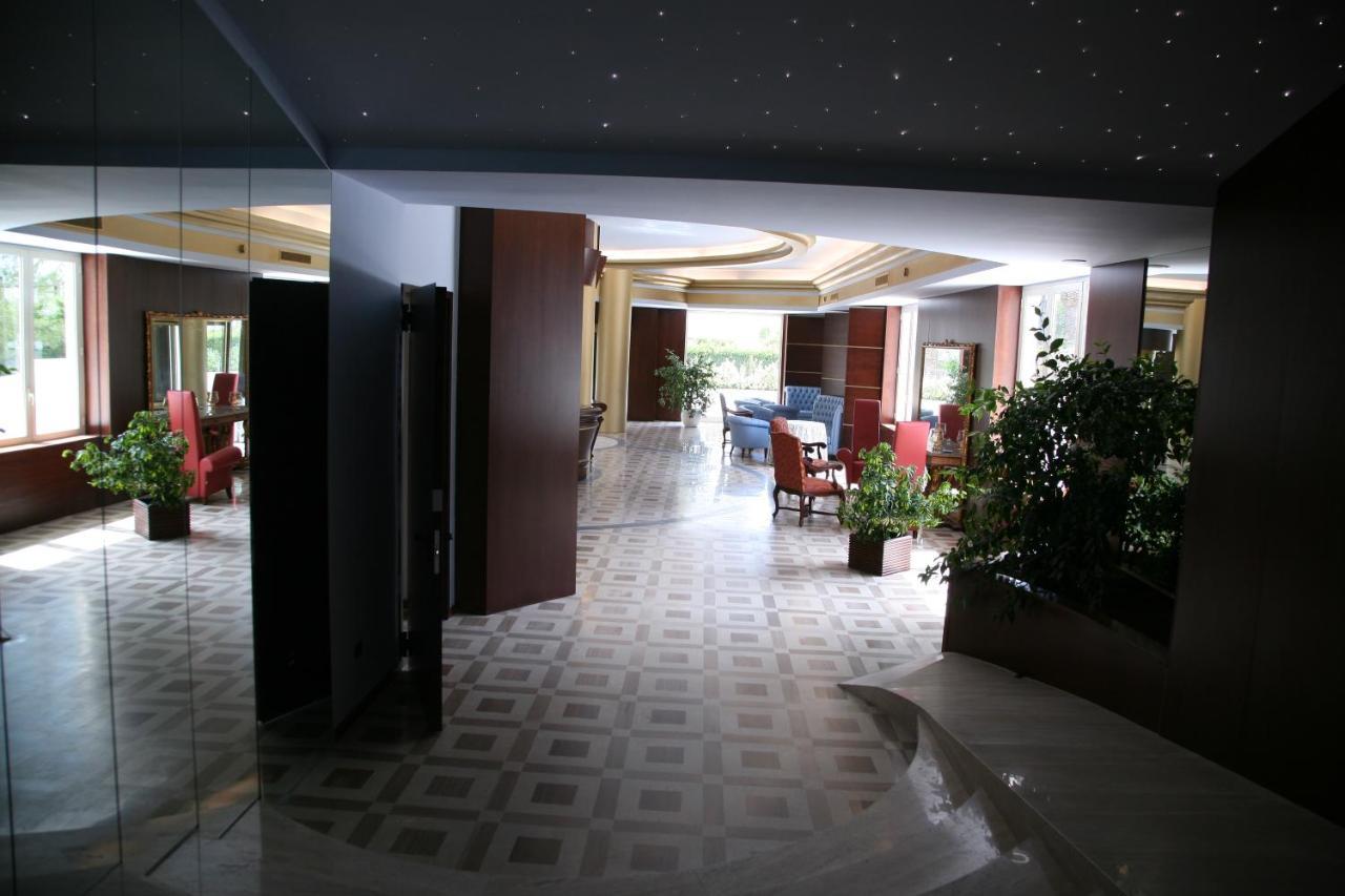 Hotel Royal 바스토 외부 사진